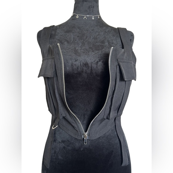 Balboa Fashion Zipped Tank-Top With Flap Pockets - Picture 5 of 12